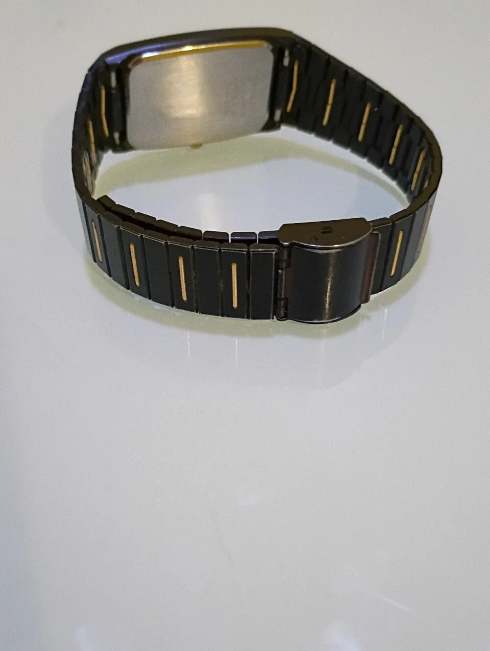 1984 Seiko Men’s Black and Gold Stainless Steel Bracelet Watch